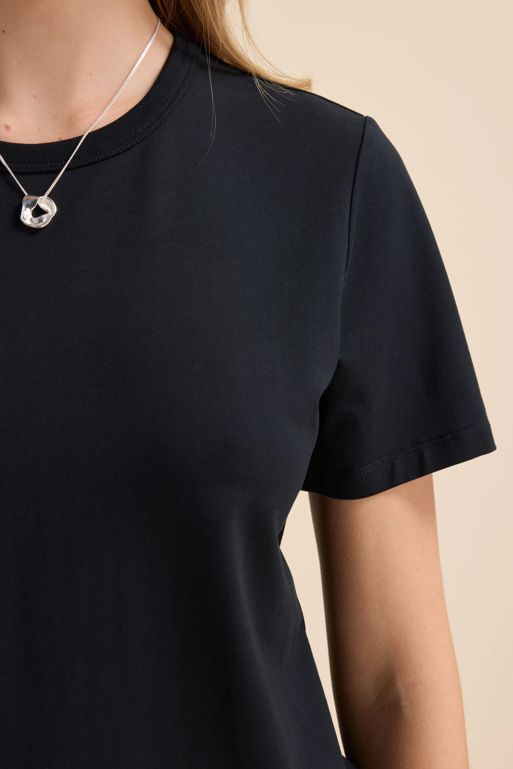 The Perfect Short Sleeve Crew Neck Tee - Image 5