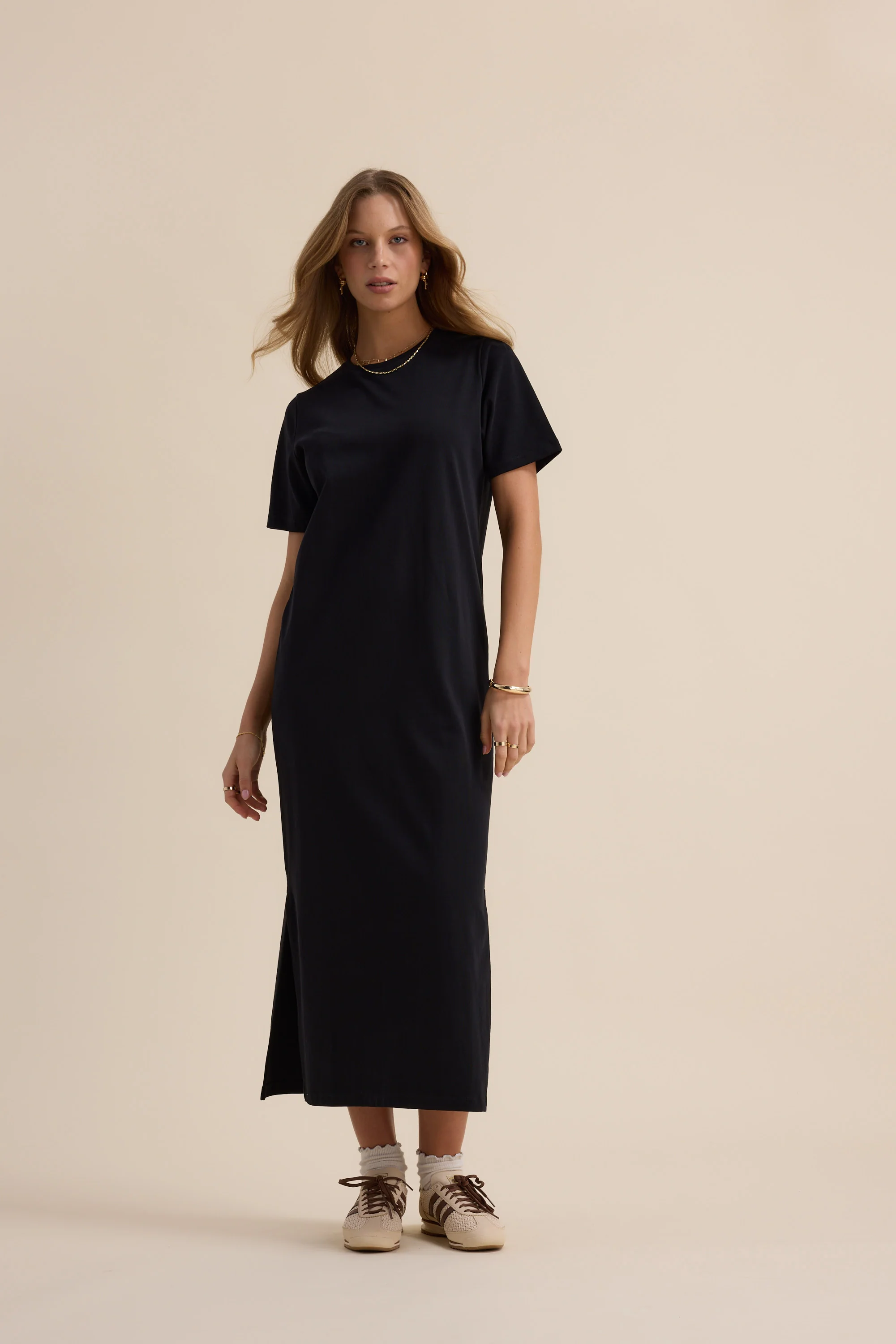 The Tee Shirt Dress - Image 2