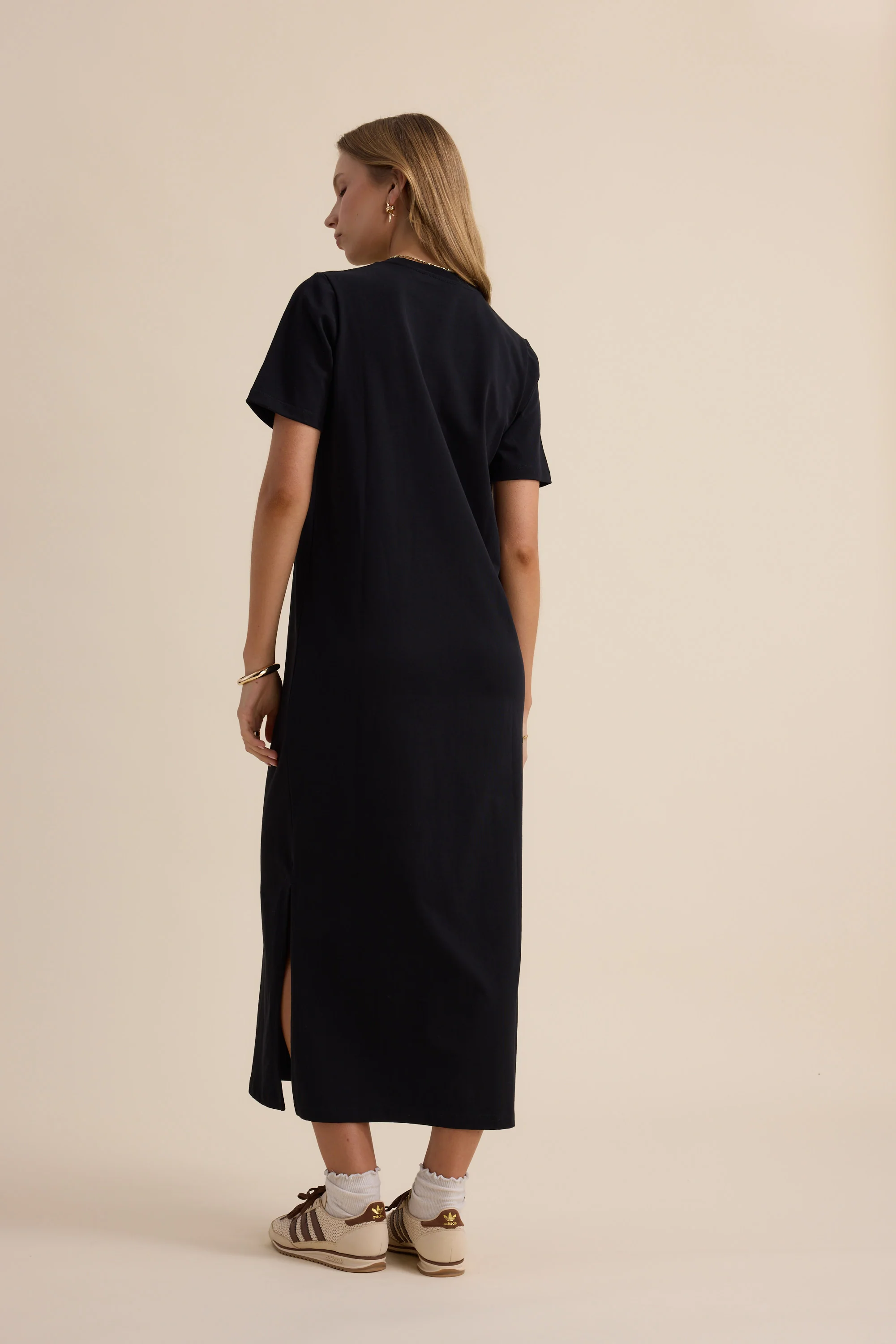 The Tee Shirt Dress - Image 3