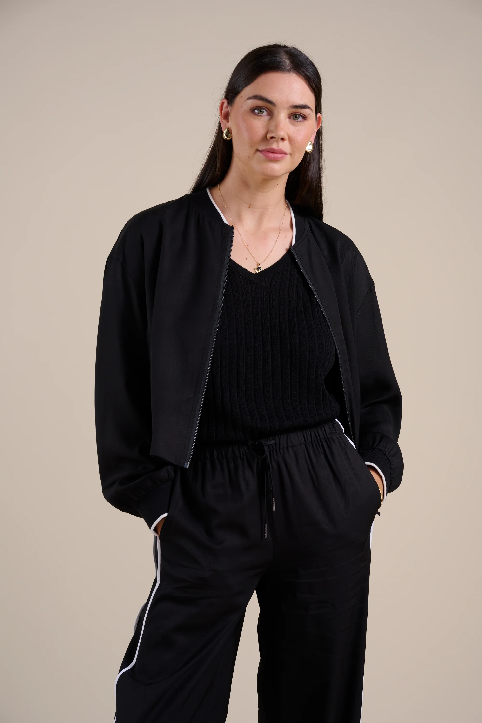 The V Neck Knitted Top - Image 3