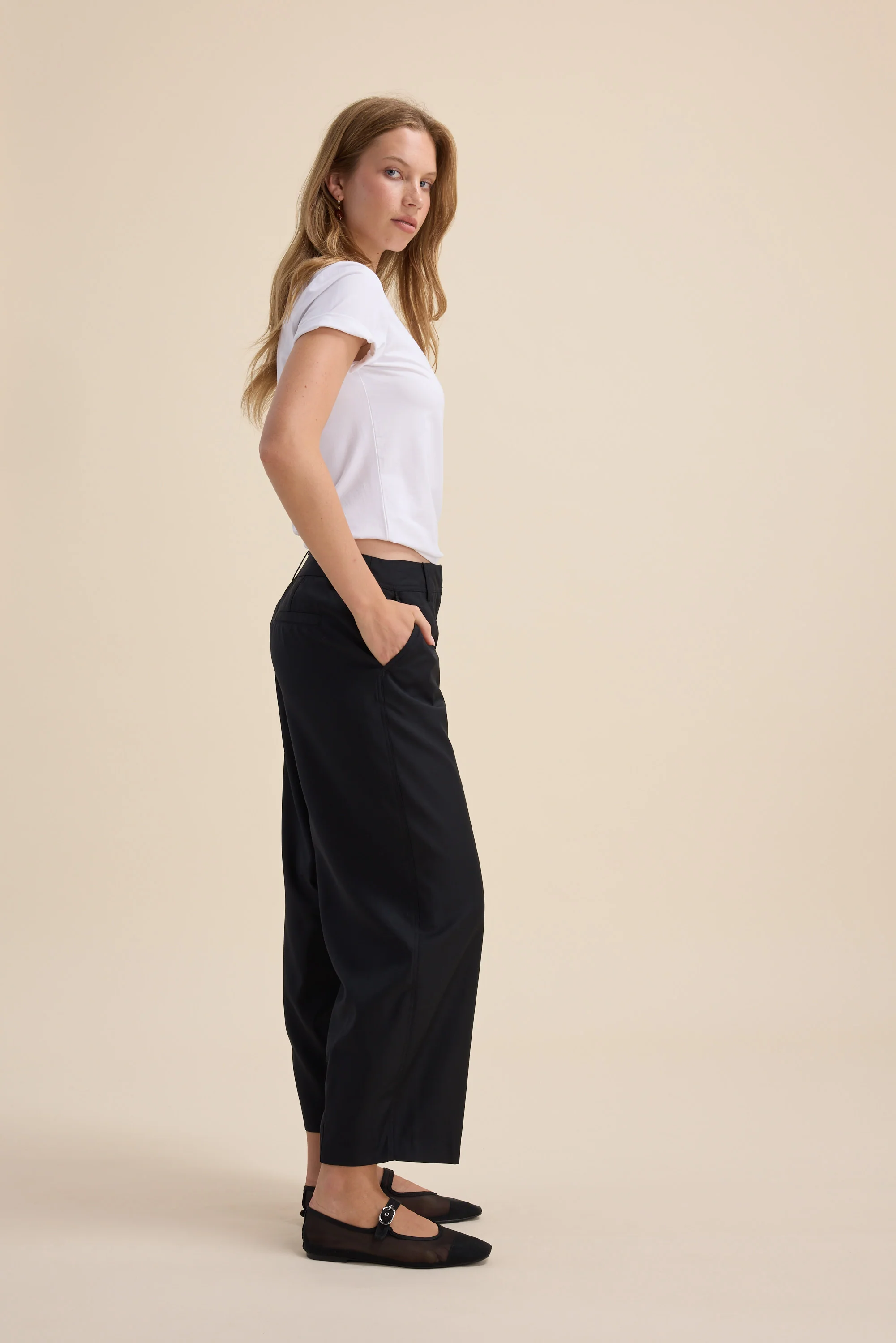 The Wool Blend Barrel Leg Pant - Image 6
